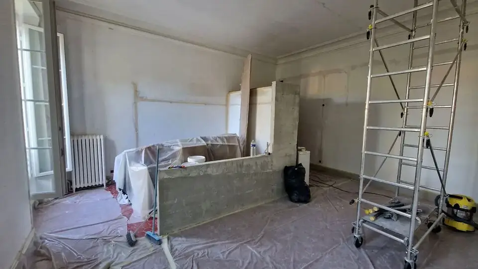 Studio spécial Festival à Avignon avant rénovation